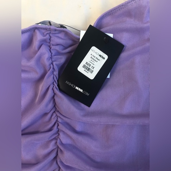 FASHION NOVA RUCHED SLEEVE LONG SLEEVE SNAP CROUCH BODYSUIT - Picture 8 of 10